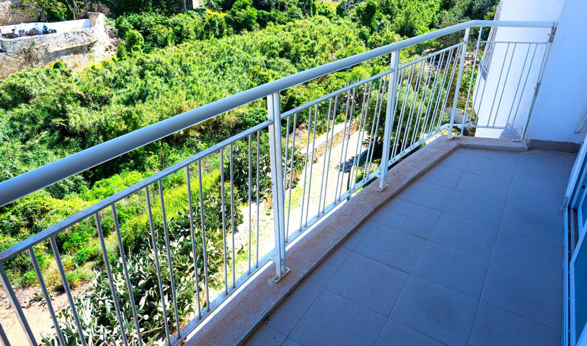 Bt20 - New & Bright In Balluta Apartment San Ġiljan