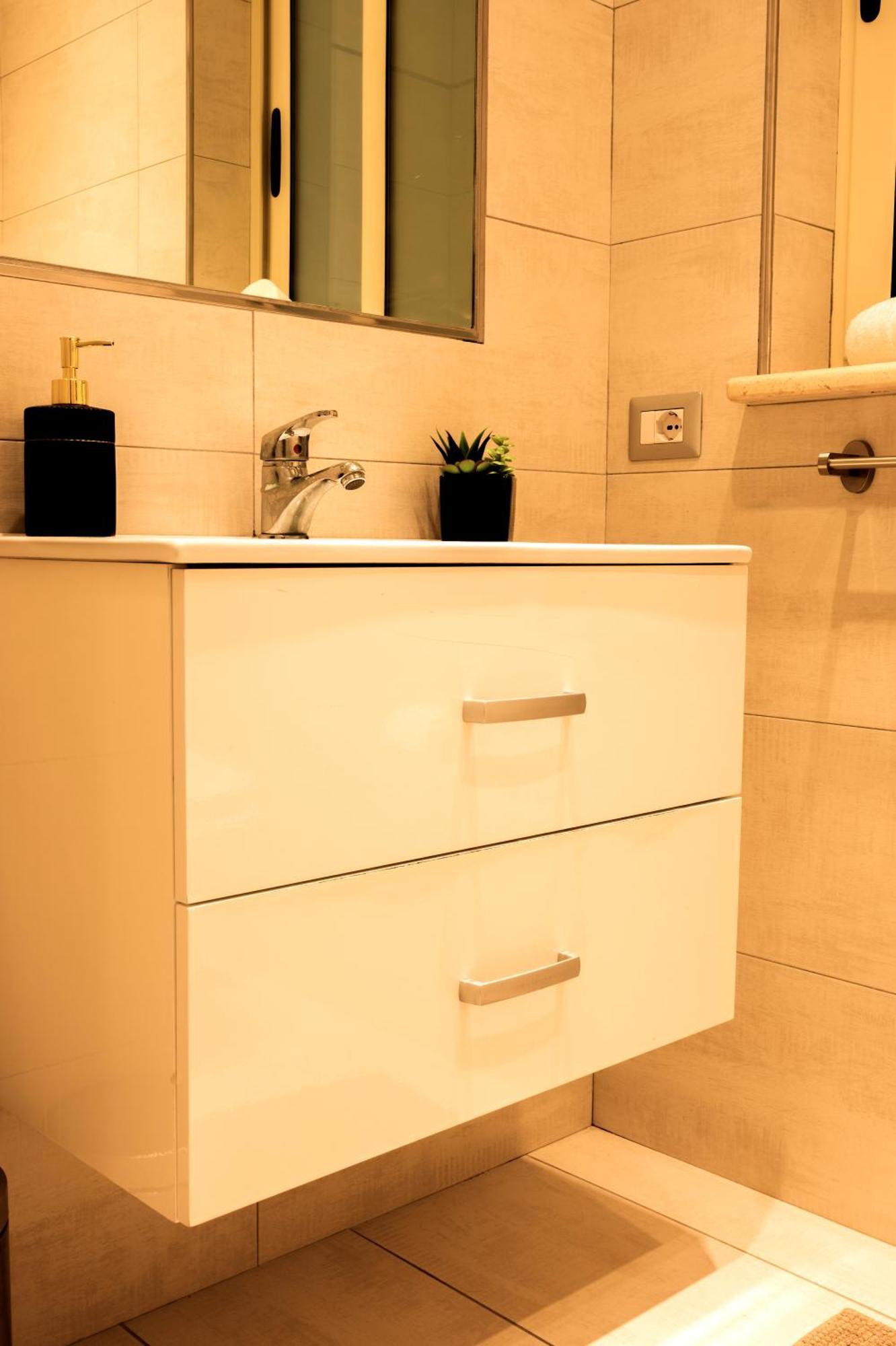 Bt20 - New & Bright In Balluta San Giuliano
